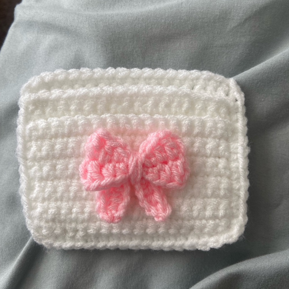 Crochet cardholder